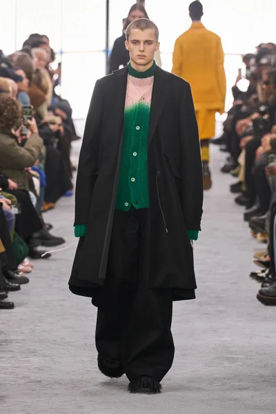 Look 43